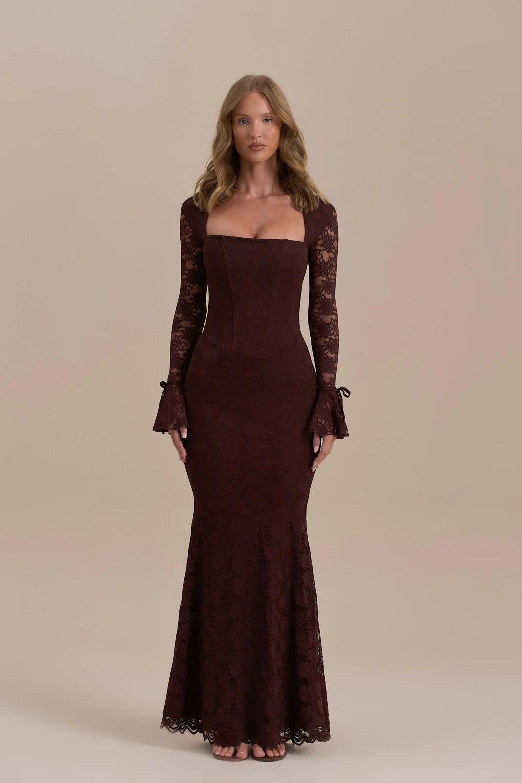 Maxi havfruekjole i blonder