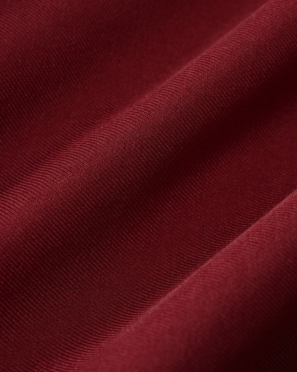 Rød mini-kjole med U-hals og A-linje pasform